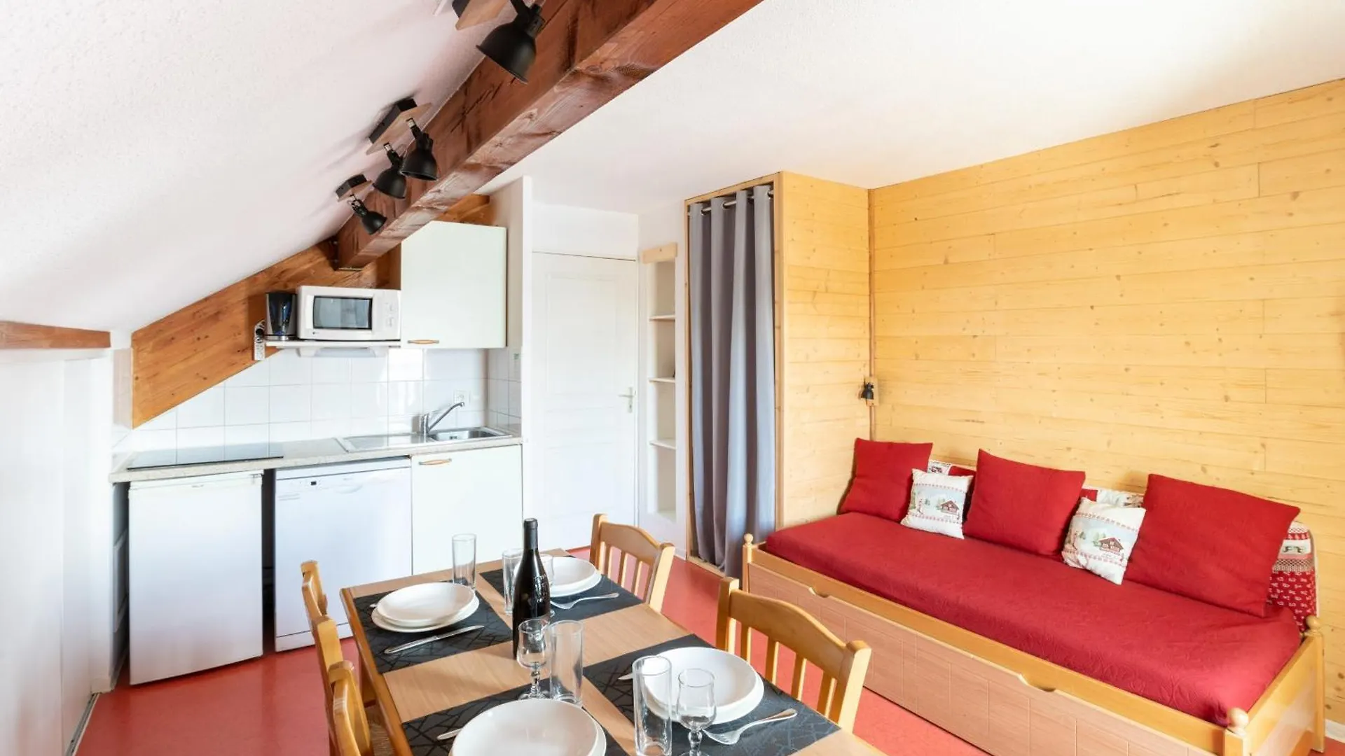 A 200M Des Pistes De Ski, Appartement Pour 4 Le Devoluy 0*,  France